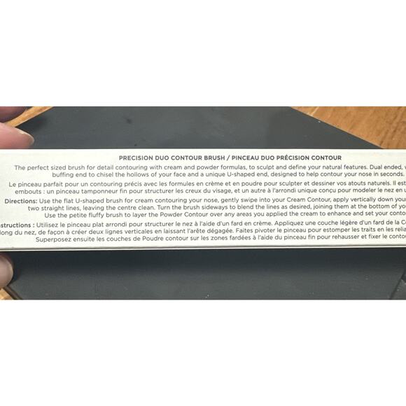 Iconic London Precision Duo Contour Brush Cheek Bronzer Powder Nose Contour NIB - Picture 4 of 4